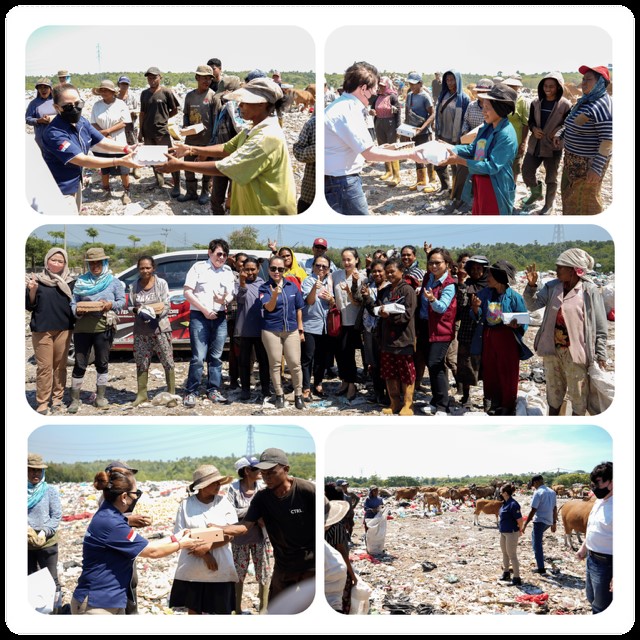 Berbagi Kasih, Membawa Harapan: STIKOM Uyelindo Kupang hadir untuk memberi, berbagi berkat bagi sesama.